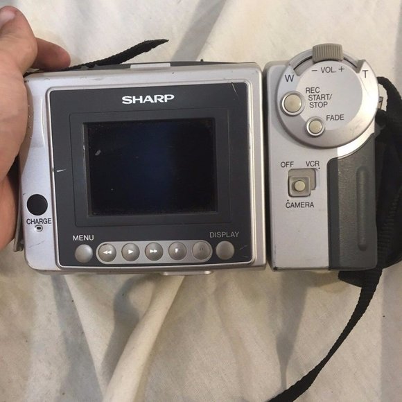 SHARP VL-A111 VIEWCAM 16X POWER ZOOM FOR PARTS ONLY UNTESTED SILVER NM 32296 - Picture 3 of 9